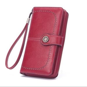 Women’s Leather Wallet